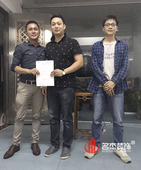 辦公室蜜桃成人在线免费视频.jpg
