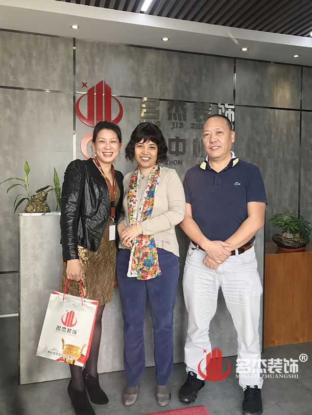 辦公室蜜桃成人在线免费视频.jpg
