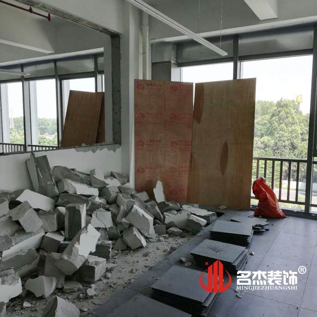 辦公室蜜桃成人在线免费视频.jpg 辦公室蜜桃成人在线免费视频.jpg