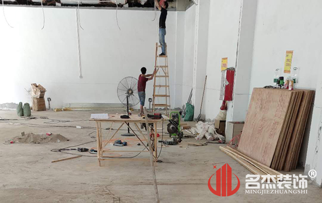 辦公室蜜桃成人在线免费视频