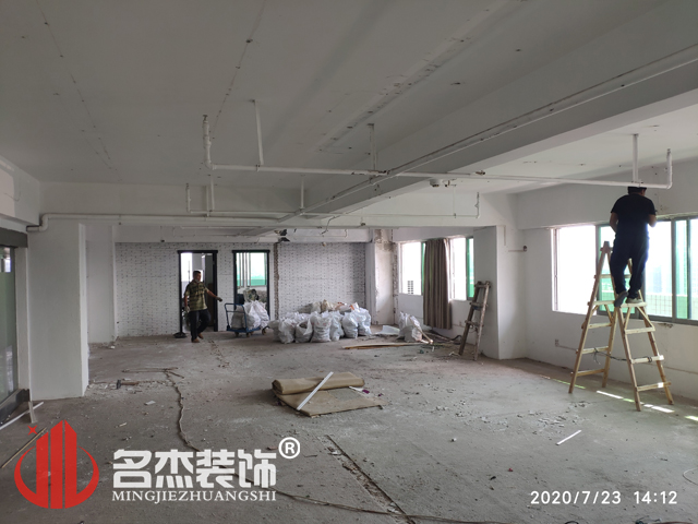 辦公室蜜桃成人在线免费视频