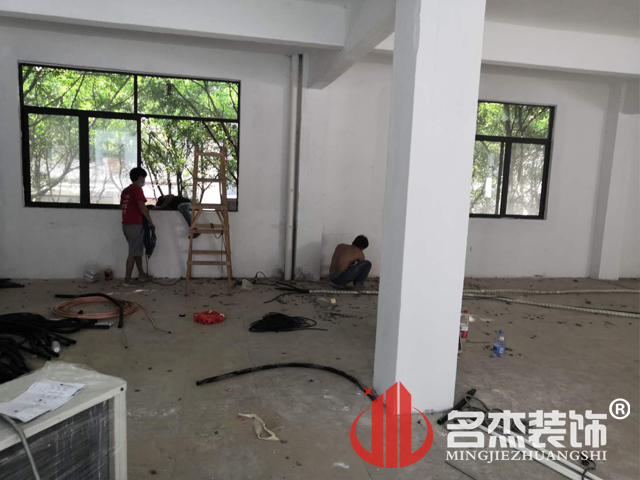 辦公室蜜桃成人在线免费视频