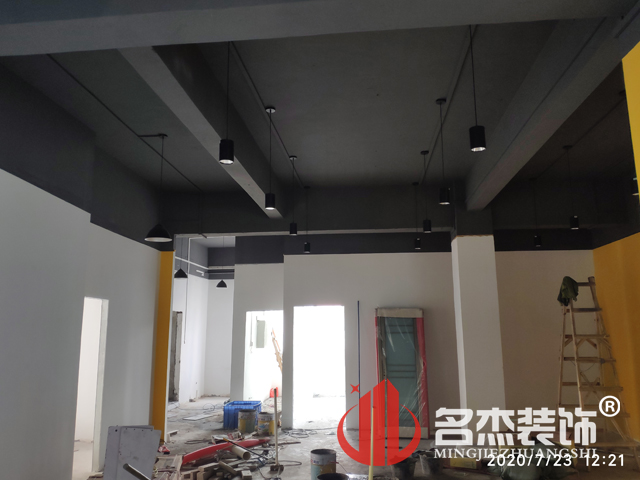 辦公室蜜桃成人在线免费视频
