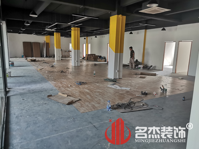 辦公室蜜桃成人在线免费视频