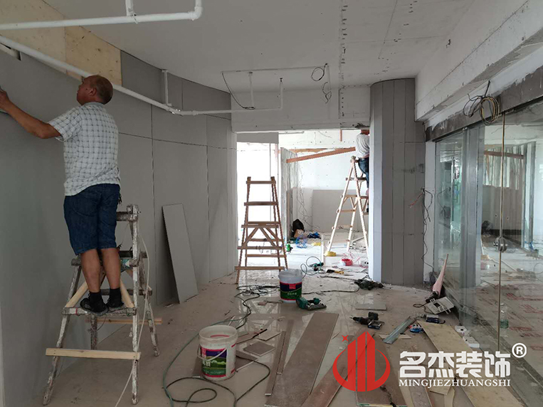 辦公室蜜桃成人在线免费视频