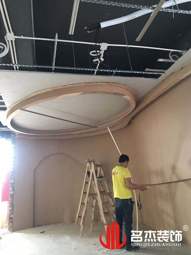 辦公室蜜桃成人在线免费视频