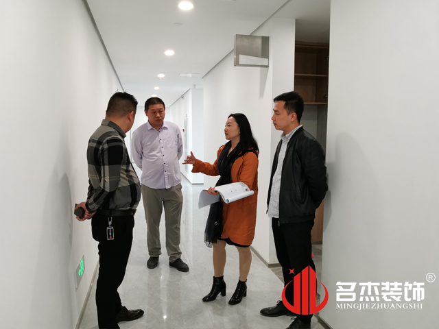 廣州辦公室蜜桃成人在线免费视频