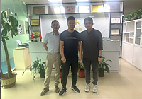 又成功簽約了寵物用品公司辦公室蜜桃成人在线免费视频