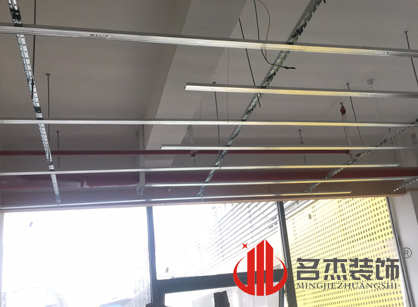 巡工地日記，美容教育培訓機構蜜桃成人在线免费视频項目進行中