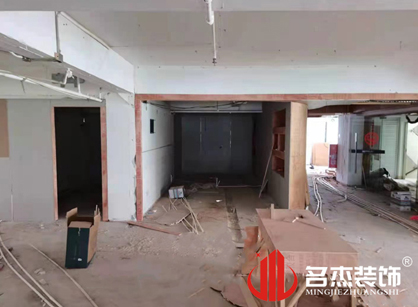 巡工地日記，理想資訊科技辦公室蜜桃成人在线免费视频項目進行中